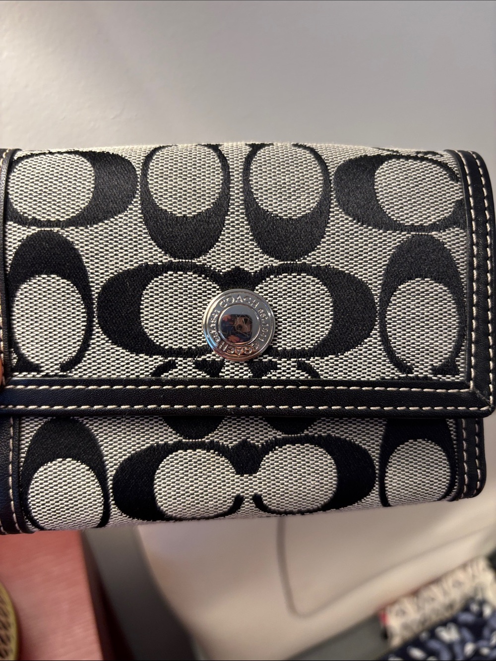 Coach Black & Ivory Signature Small Wallet with Turnlock - brand new